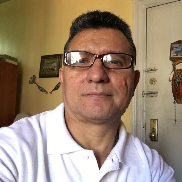 Meet your Posher, Luis - Picture 1 of 1